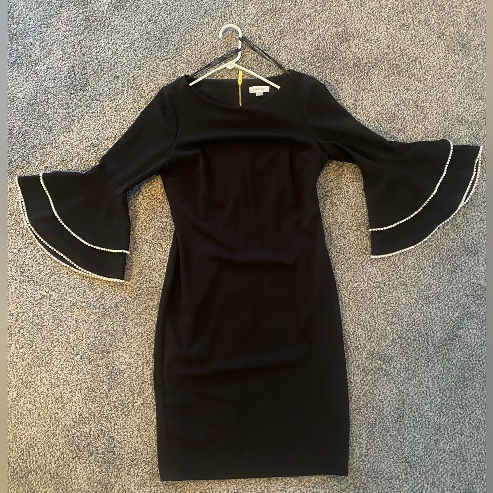 Calvin Klein Womens Beaded Sleeve Sheath Dress, size 8 Style # CX8C25HV.